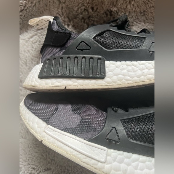 ADIDAS NMD_XR1 Boost Primeknit Black Camo Duck Size 7Y Young Man Running Shoes - Picture 10 of 12